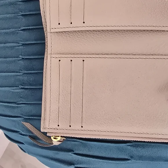 Louis Vuitton Victorine wallet - Picture 9 of 15